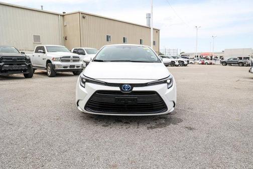 2025 Toyota Corolla Hybrid LE