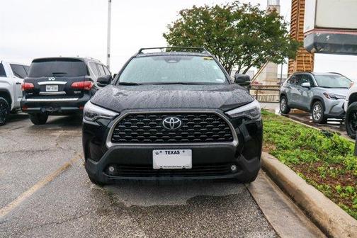 2023 Toyota Corolla Cross XLE