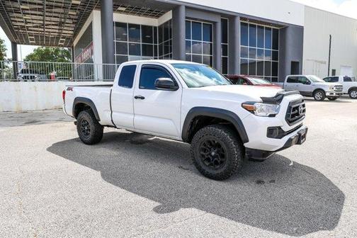 2022 Toyota Tacoma SR