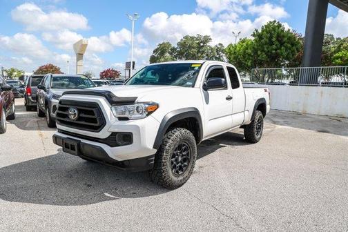 2022 Toyota Tacoma SR
