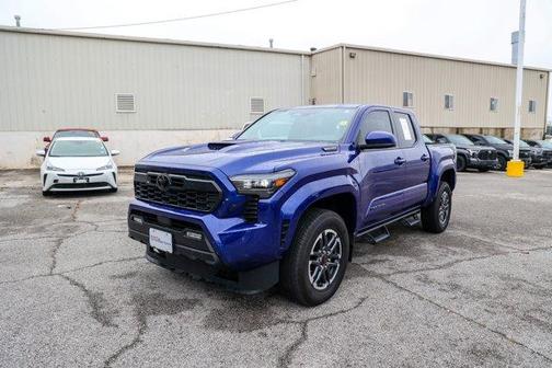 2024 Toyota Tacoma Hybrid TRD