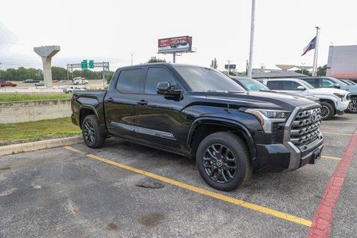 2024 Toyota Tundra Hybrid Platinum