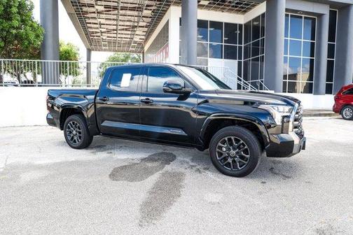 2024 Toyota Tundra Hybrid Platinum