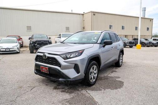 2019 Toyota RAV4 LE
