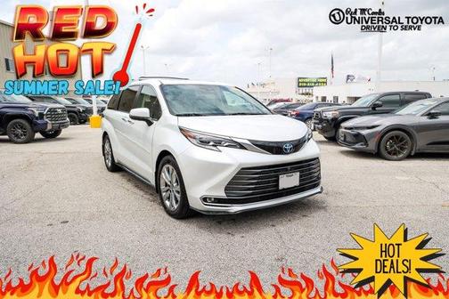 2022 Toyota Sienna Platinum 7 Passenger