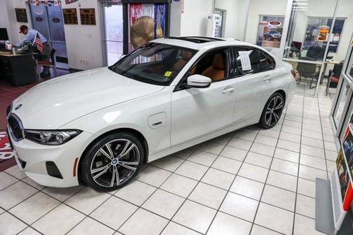 2023 BMW 330e 330e