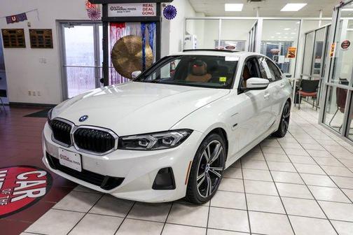 2023 BMW 330e 330e