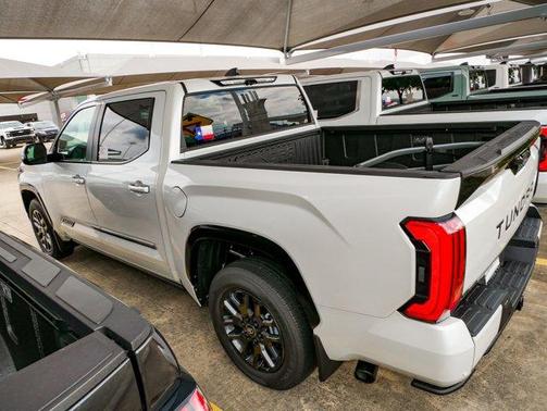 2025 Toyota Tundra Hybrid Platinum