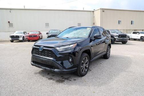 2022 Toyota RAV4 Hybrid XLE Premium
