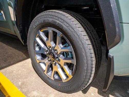2025 Toyota Tundra Hybrid 1794 Edition
