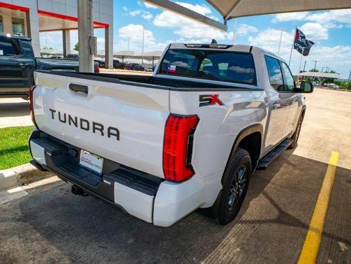 2025 Toyota Tundra SR5