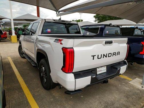 2025 Toyota Tundra SR5