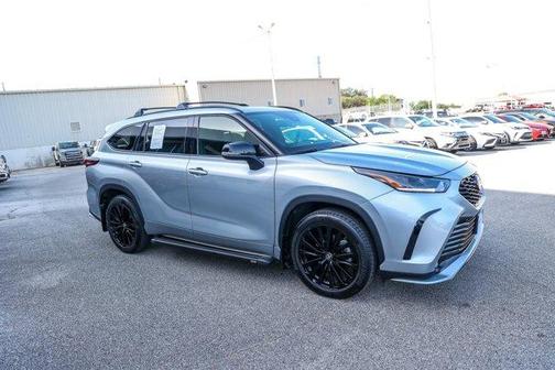 2024 Toyota Highlander XSE