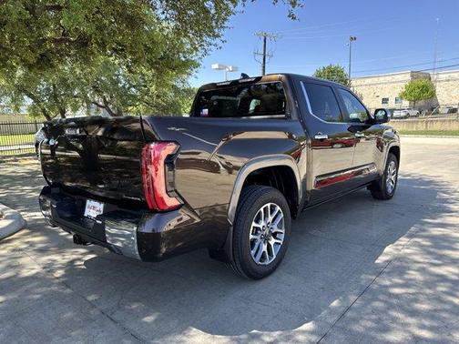 2025 Toyota Tundra Hybrid 1794 Edition