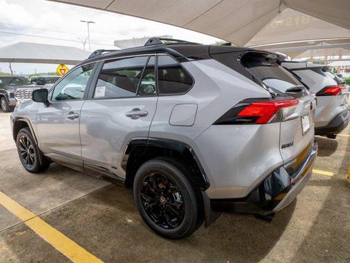 2025 Toyota RAV4 Hybrid XSE