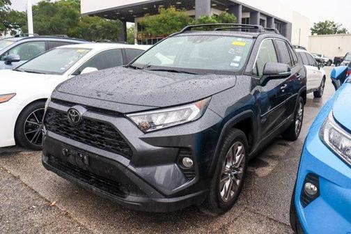 2020 Toyota RAV4 XLE Premium