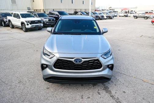 2023 Toyota Highlander Hybrid LE