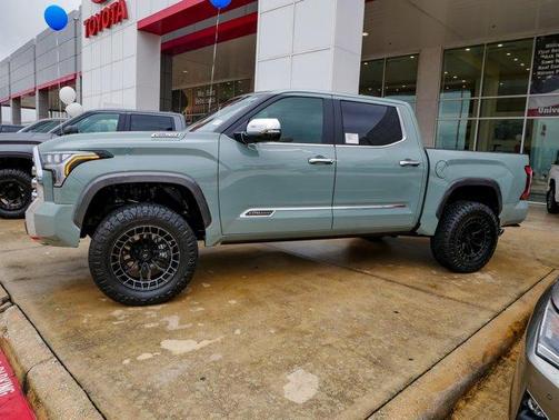 2025 Toyota Tundra Hybrid 1794 Edition