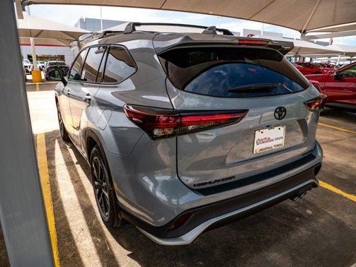 2025 Toyota Highlander XSE