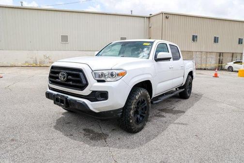 2022 Toyota Tacoma SR
