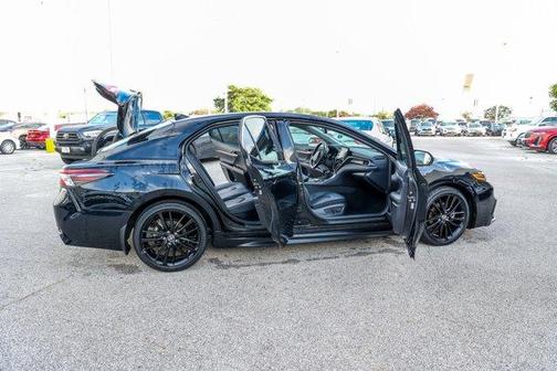 2021 Toyota Camry Hybrid XSE