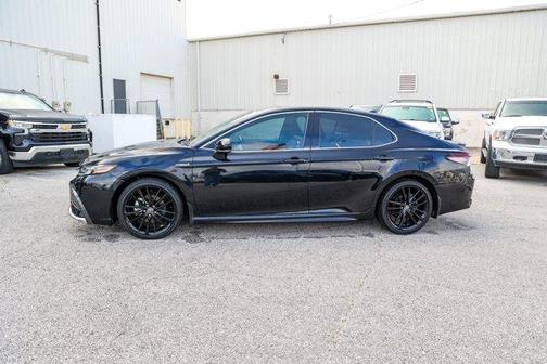 2021 Toyota Camry Hybrid XSE