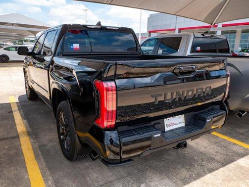 2025 Toyota Tundra Hybrid Platinum