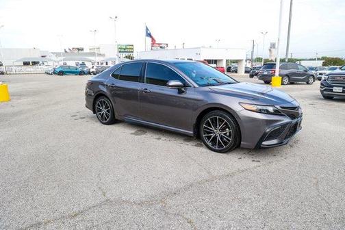 2023 Toyota Camry SE
