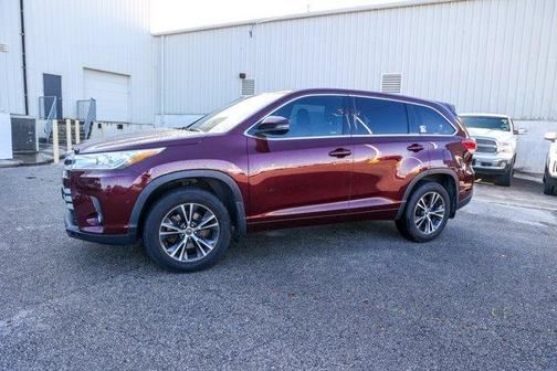 2017 Toyota Highlander LE