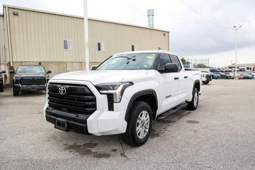 2023 Toyota Tundra SR5