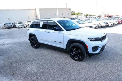 2023 Jeep Grand Cherokee Altitude