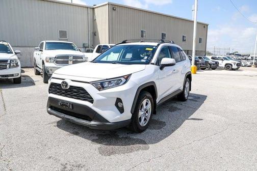 2021 Toyota RAV4 XLE