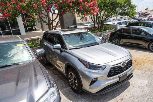 2024 Toyota Highlander XLE