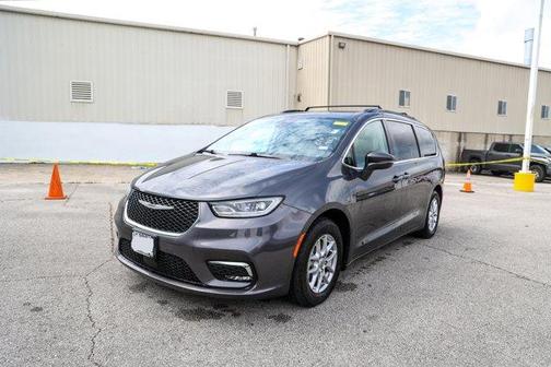 2022 Chrysler Pacifica Touring-L