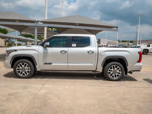 2025 Toyota Tundra Hybrid 1794 Edition