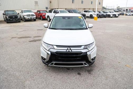 2020 Mitsubishi Outlander SE