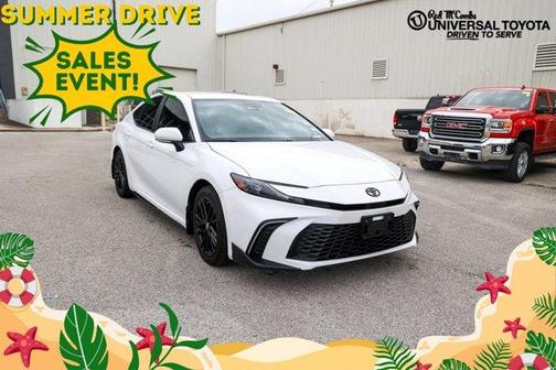 2025 Toyota Camry SE