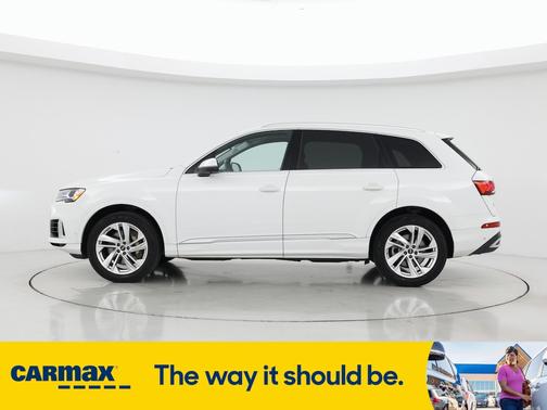 2023 Audi Q7 Premium Plus