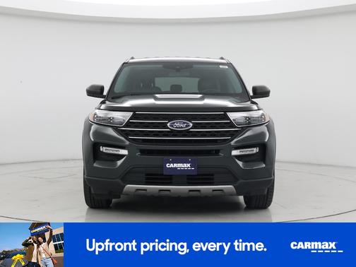 Green 2022 Ford Explorer XLT