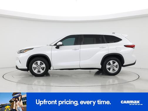 White 2023 Toyota Highlander L