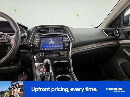 Black 2016 Nissan Maxima Platinum