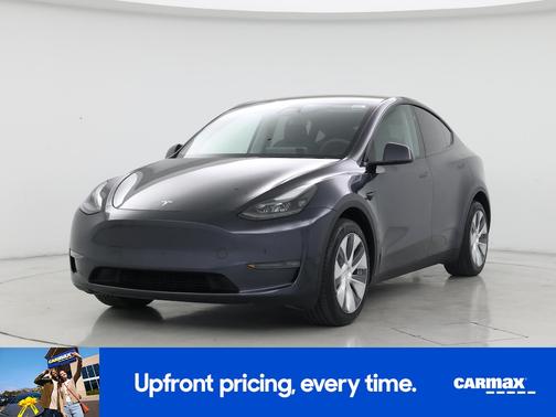 Gray 2024 Tesla Model Y Long Range