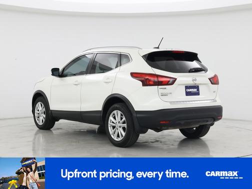 White 2017 Nissan Rogue Sport SV