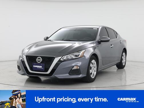 Gray 2019 Nissan Altima S