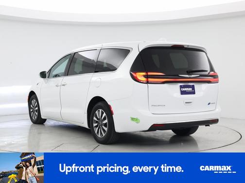 2022 Chrysler Pacifica Hybrid Touring L