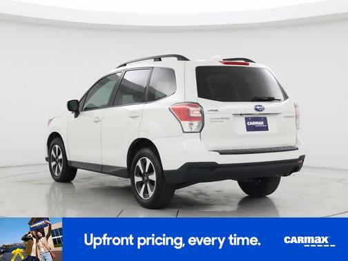 White 2018 Subaru Forester 2.5I