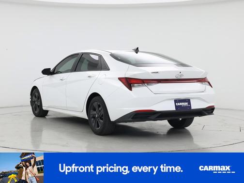 White 2021 Hyundai ELANTRA SEL