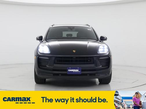 2022 Porsche Macan