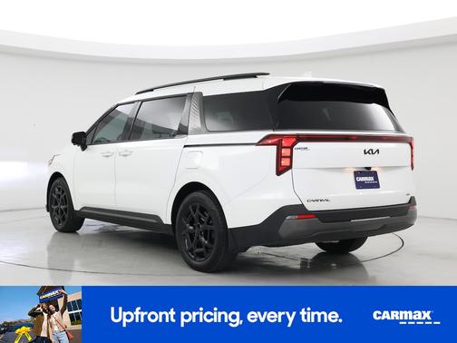 White 2025 Kia Carnival Hybrid SX