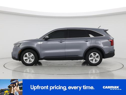 Gray 2022 Kia Sorento LX